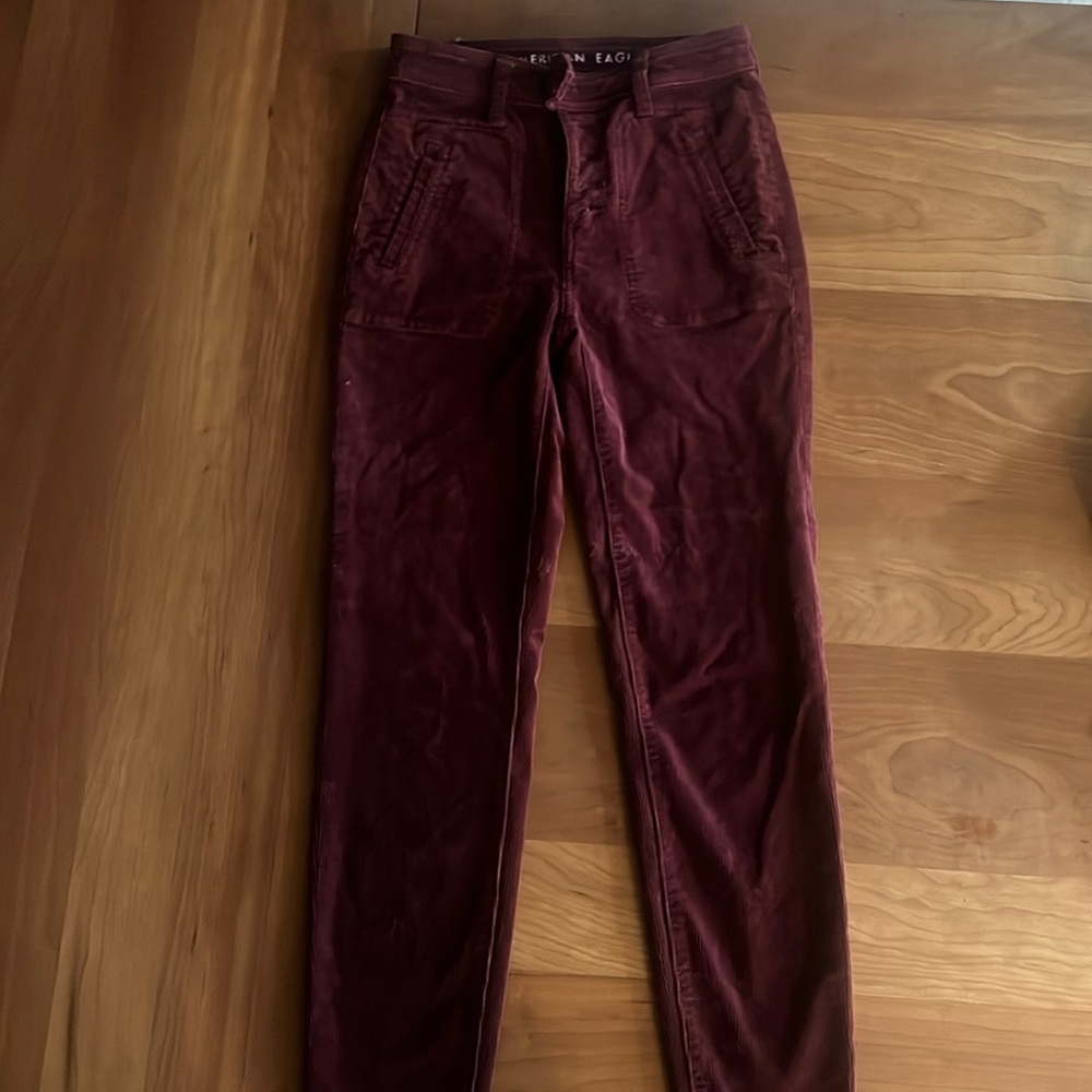 American Eagle super stretch, corduroy jeans